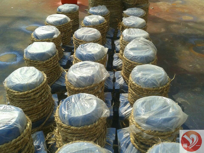 放在廠房的電動葫蘆半成品